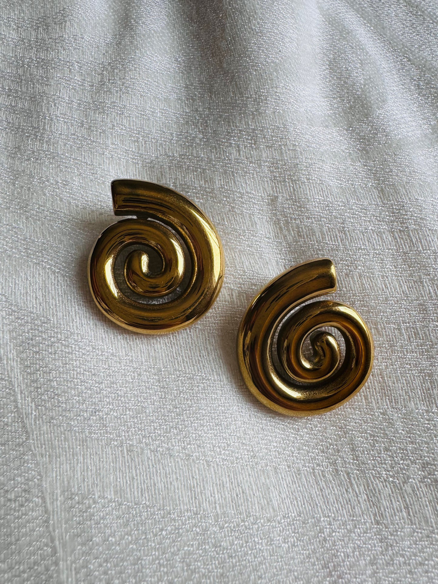 Aretes Monaco